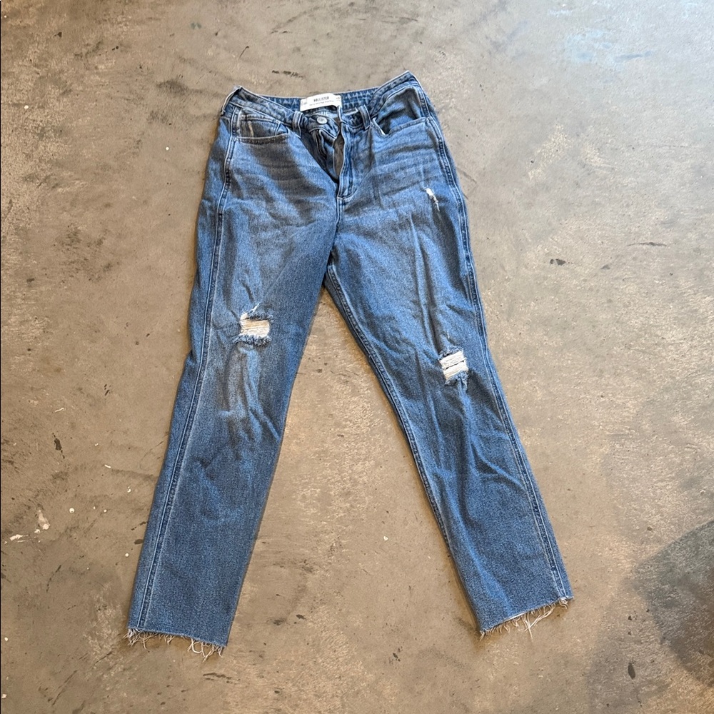 Hollister Cropped Jeans in Light Blue
